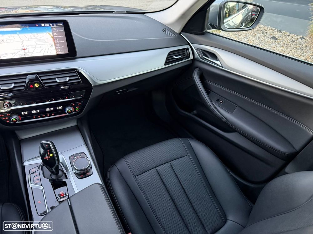 BMW 520 d Auto - 23