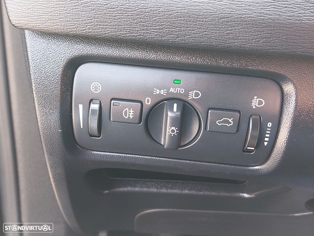 Volvo V40 2.0 D2 Kinetic Eco - 19