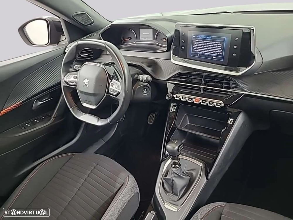 Peugeot 2008 - 6