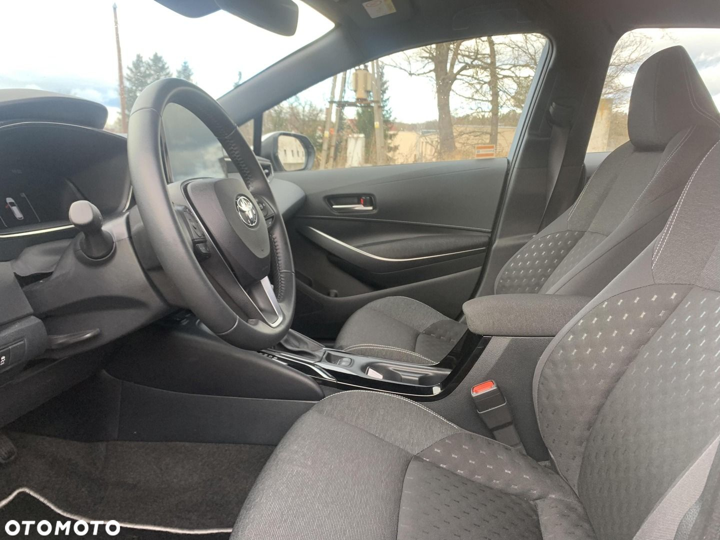 Toyota Corolla - 13