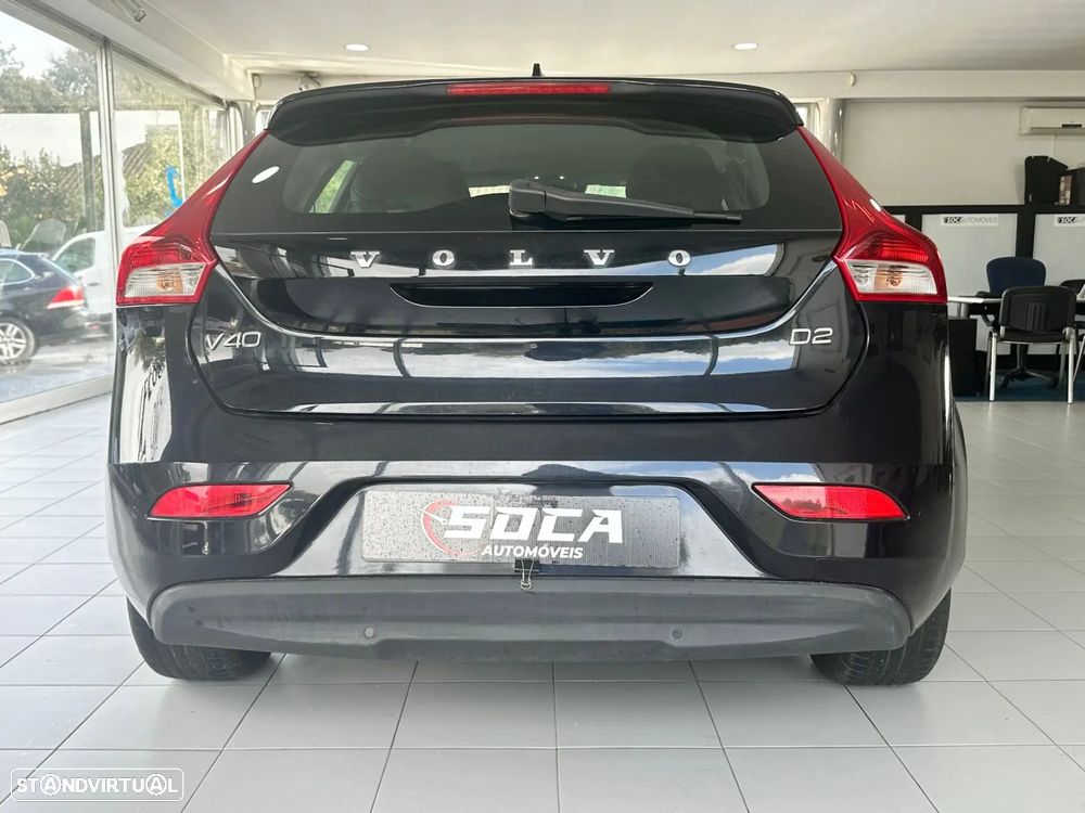 Volvo V40 Cross Country - 7