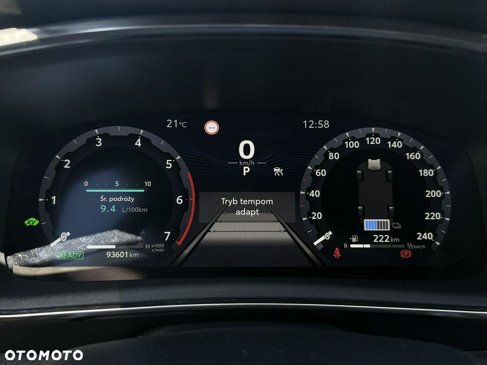 Toyota Corolla 1.8 Hybrid Style - 22