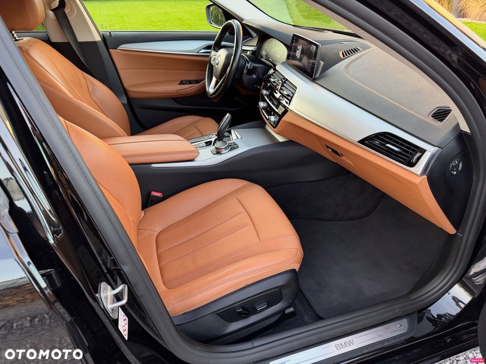 BMW Seria 5 520d Sport Line sport - 4