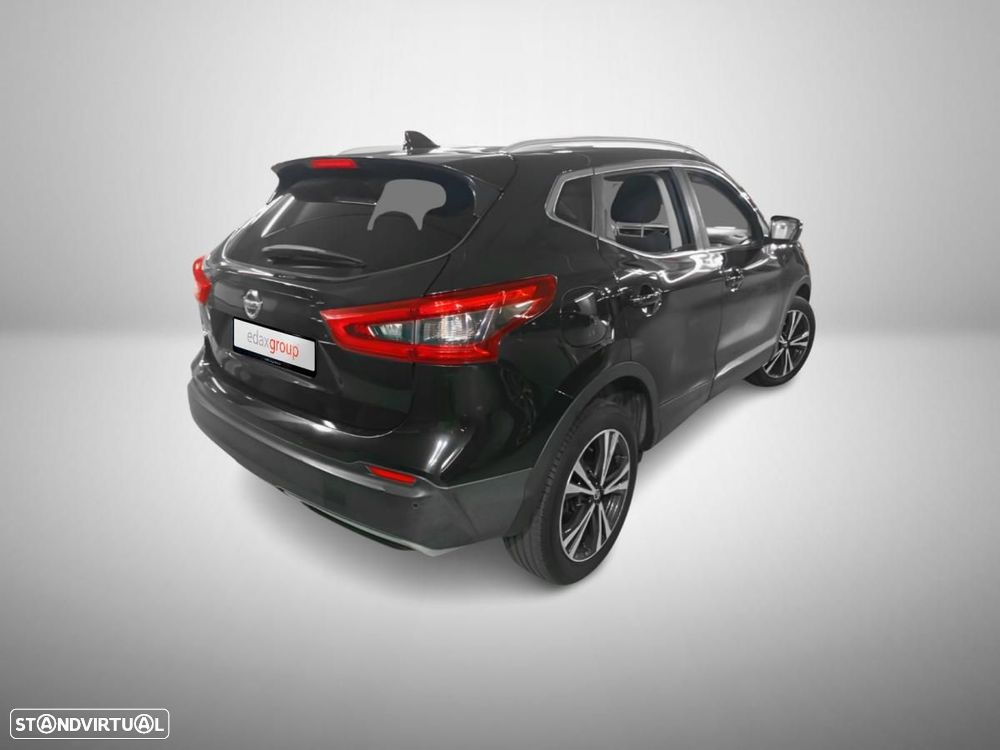 Nissan Qashqai 1.5 dCi N-Connecta J18 - 2