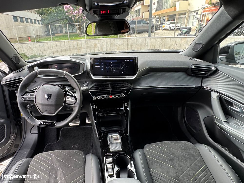 Peugeot e-2008 54 kWh GT - 21
