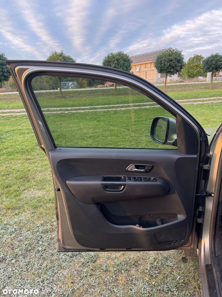Volkswagen Amarok - 18