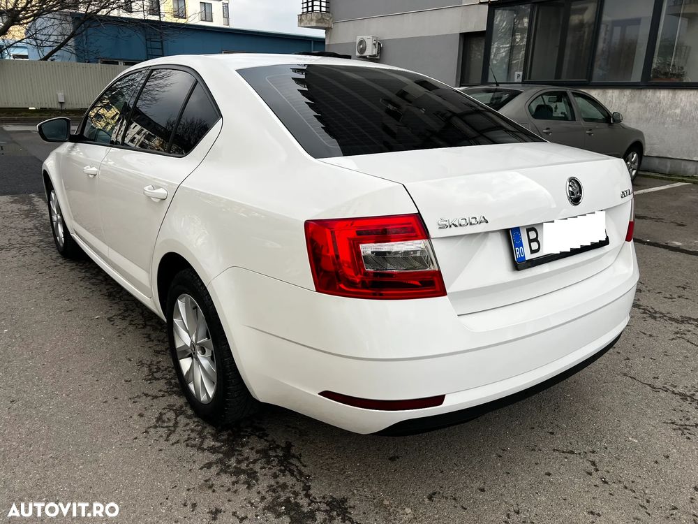 Skoda Octavia 1.6 TDI Style - 8