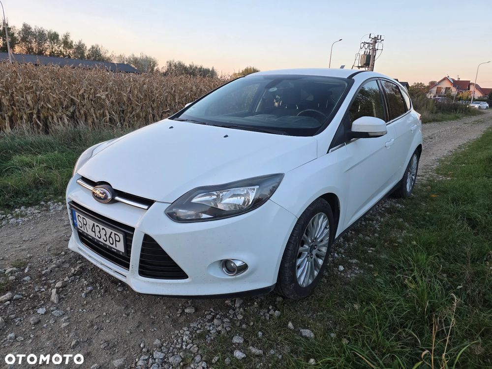 Ford Focus Turnier 1.6 TDCi DPF Start-Stopp-System Titanium - 2