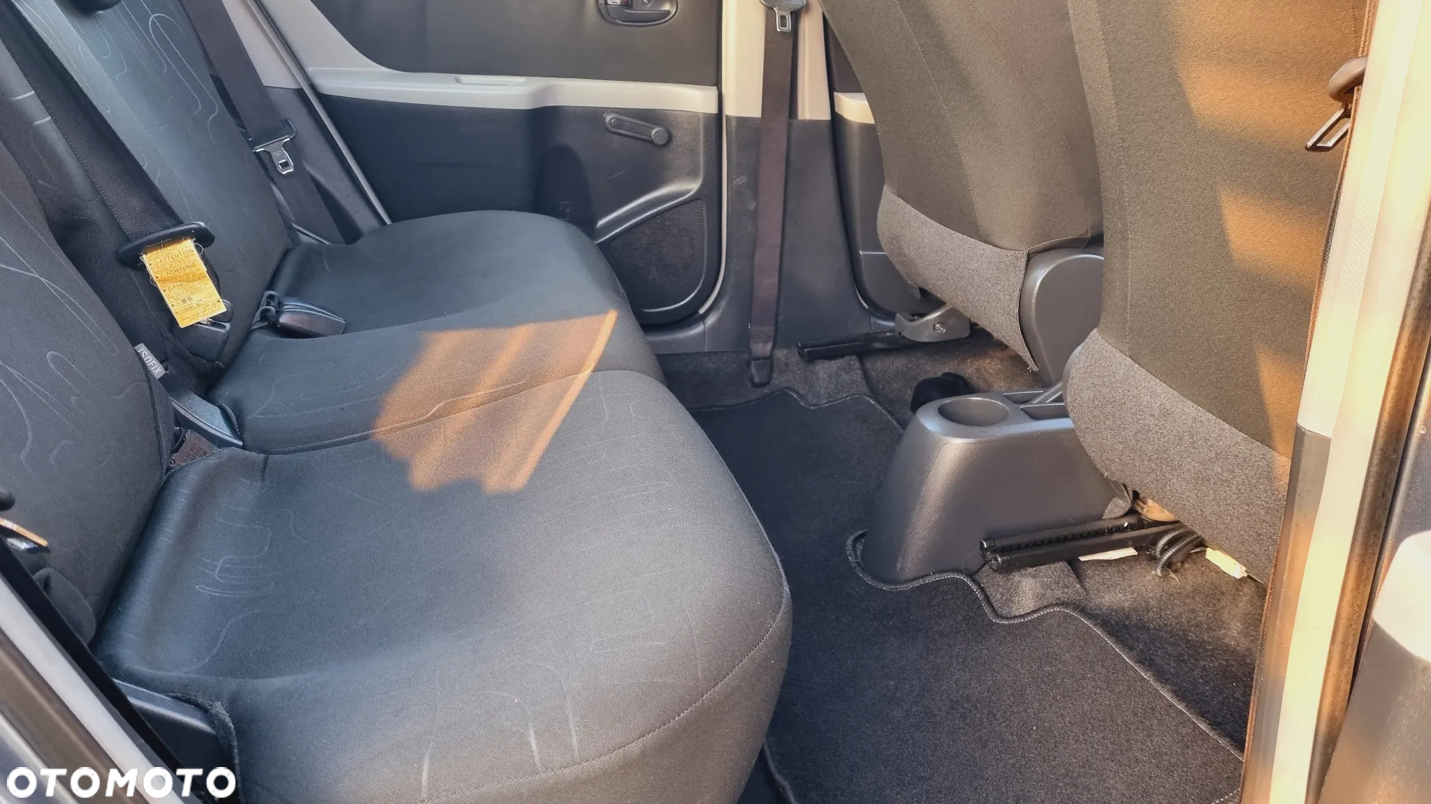 Toyota Yaris 1.0 Active - 23