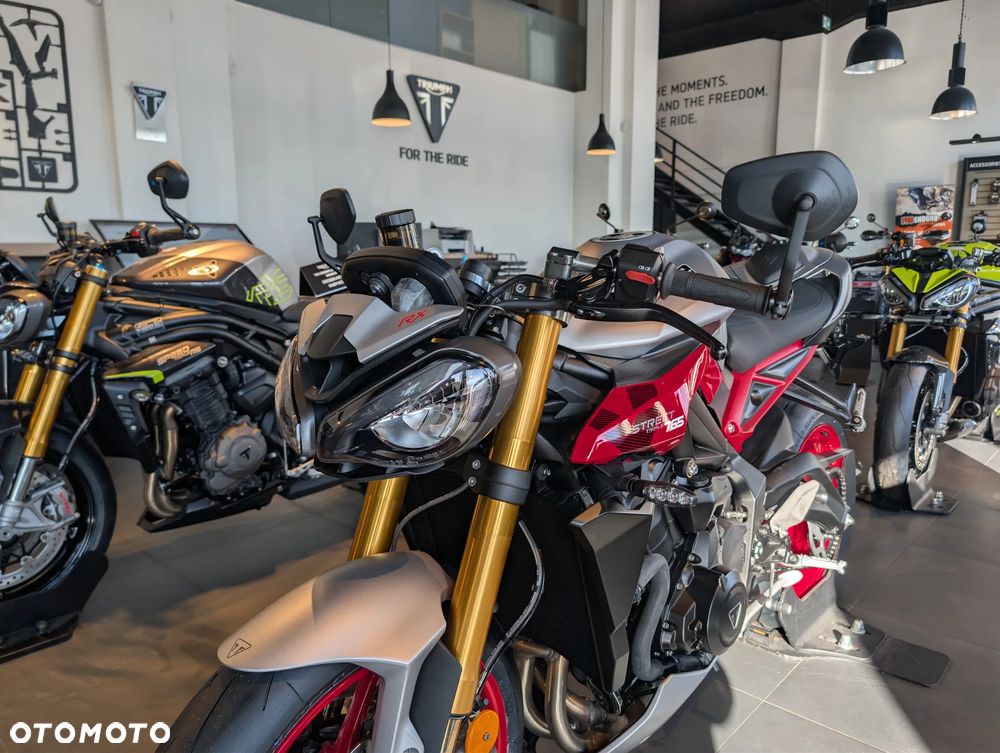Triumph Street Triple - 3