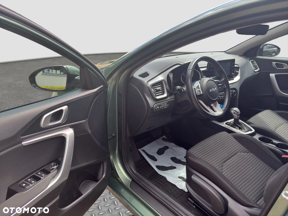 Kia Ceed 1.5 T-GDI M DCT - 29