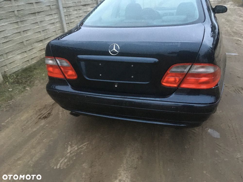 Mercedes-Benz CLK - 5