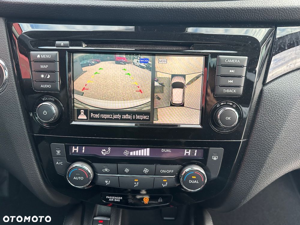 Nissan Qashqai 1.3 DIG-T TEKNA - 27