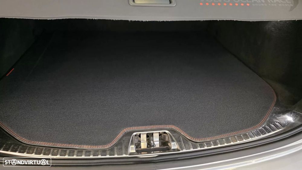 Volvo V60 2.0 D4 VOR - 34