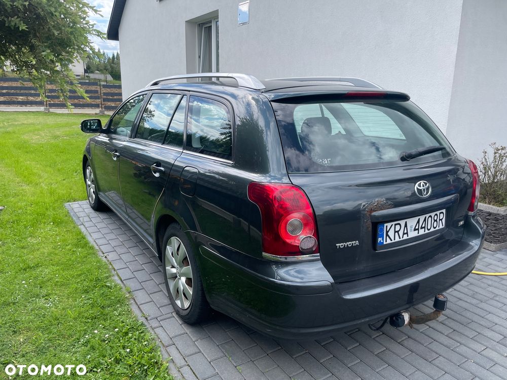 Toyota Avensis 2.0 D-4D Luna - 5