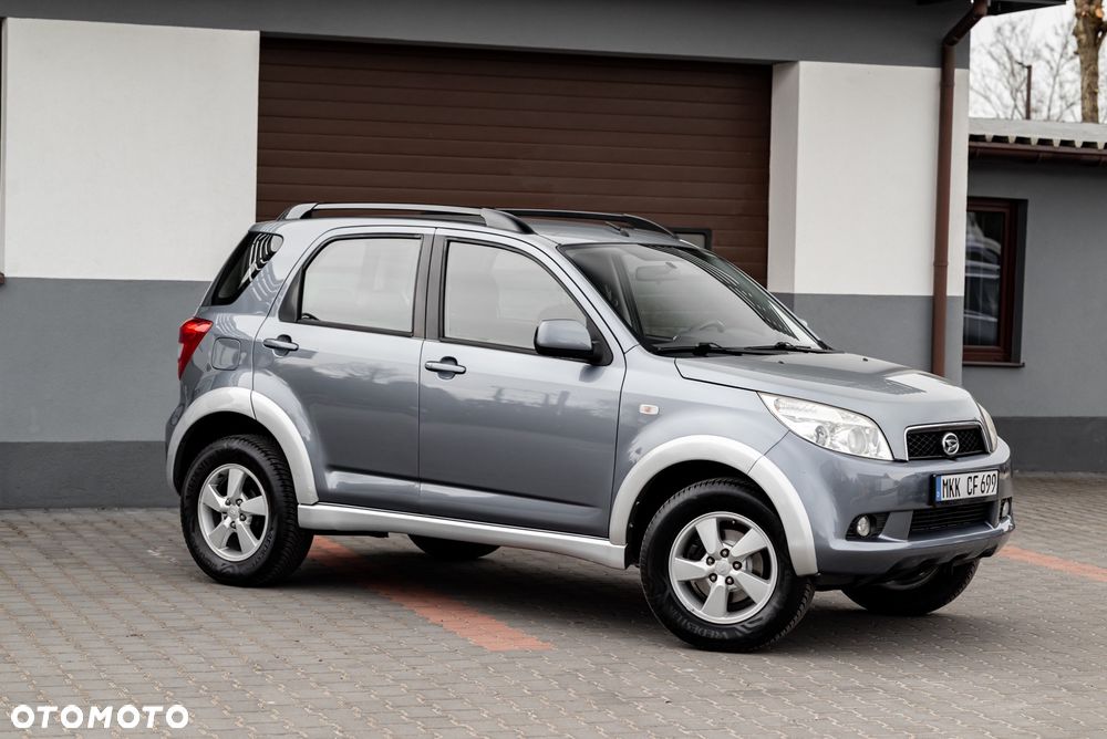Daihatsu Terios 4WD Top S 100th Anniversary - 3
