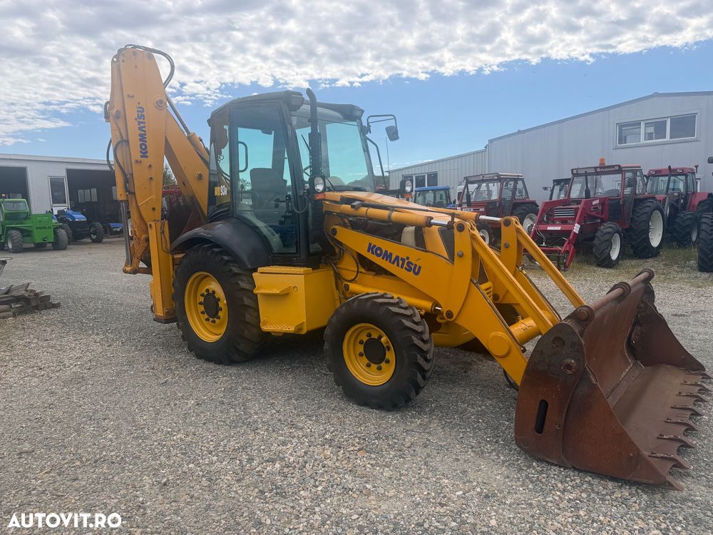 Komatsu Wb93 r2 - 2