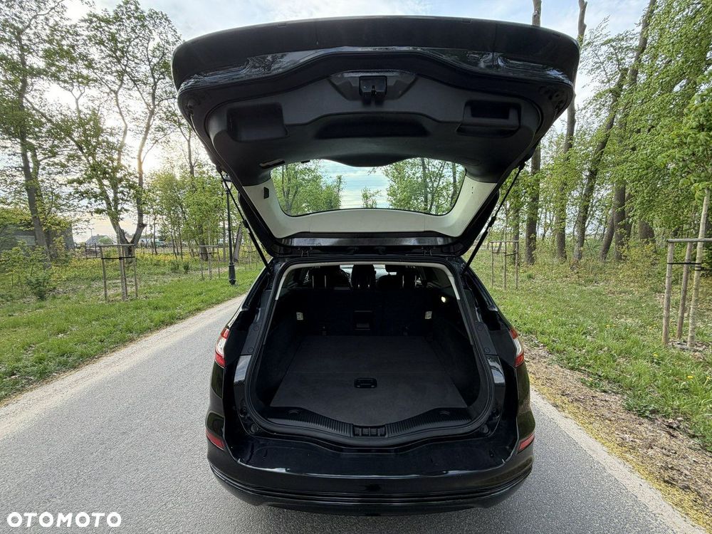 Ford Mondeo - 24