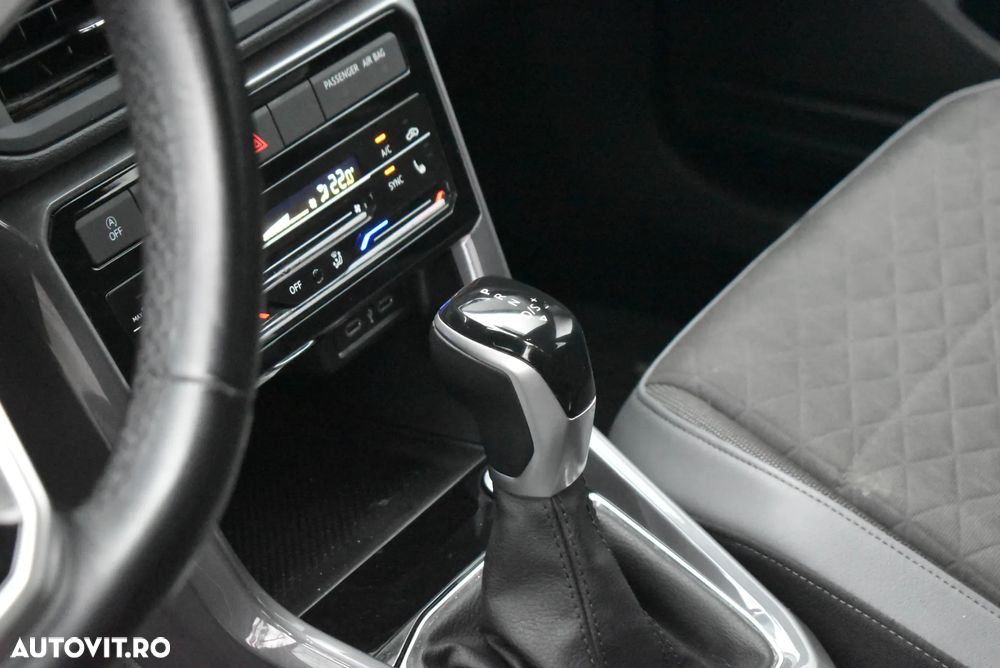 Volkswagen T-Cross 1.0 TSI DSG Style - 8