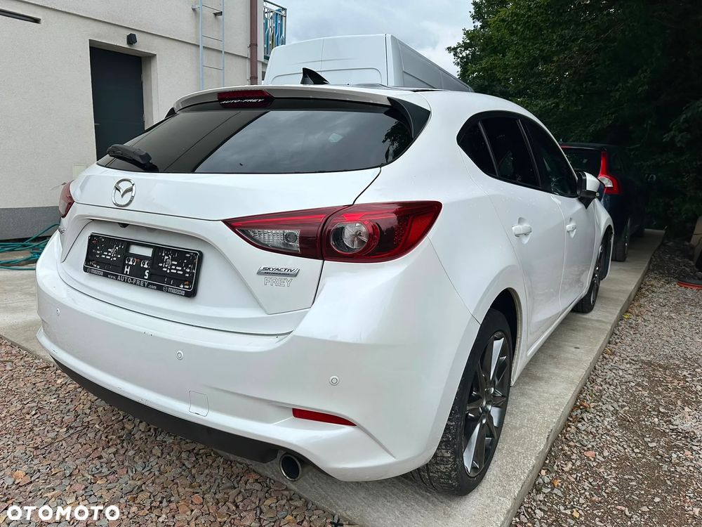 Mazda 3 SKYACTIV-G 120 Signature+ - 3