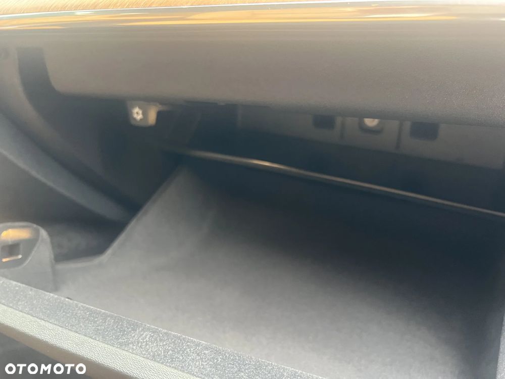 Volvo XC 90 - 29