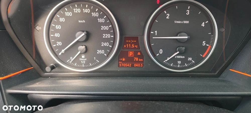 BMW Seria 5 520d Touring Edition Exclusive - 14