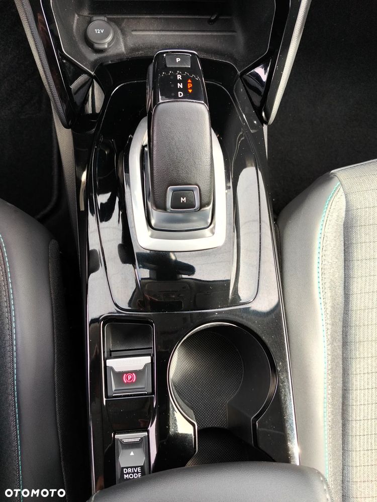 Peugeot 2008 1.2 PureTech Allure Pack S&S EAT8 - 9