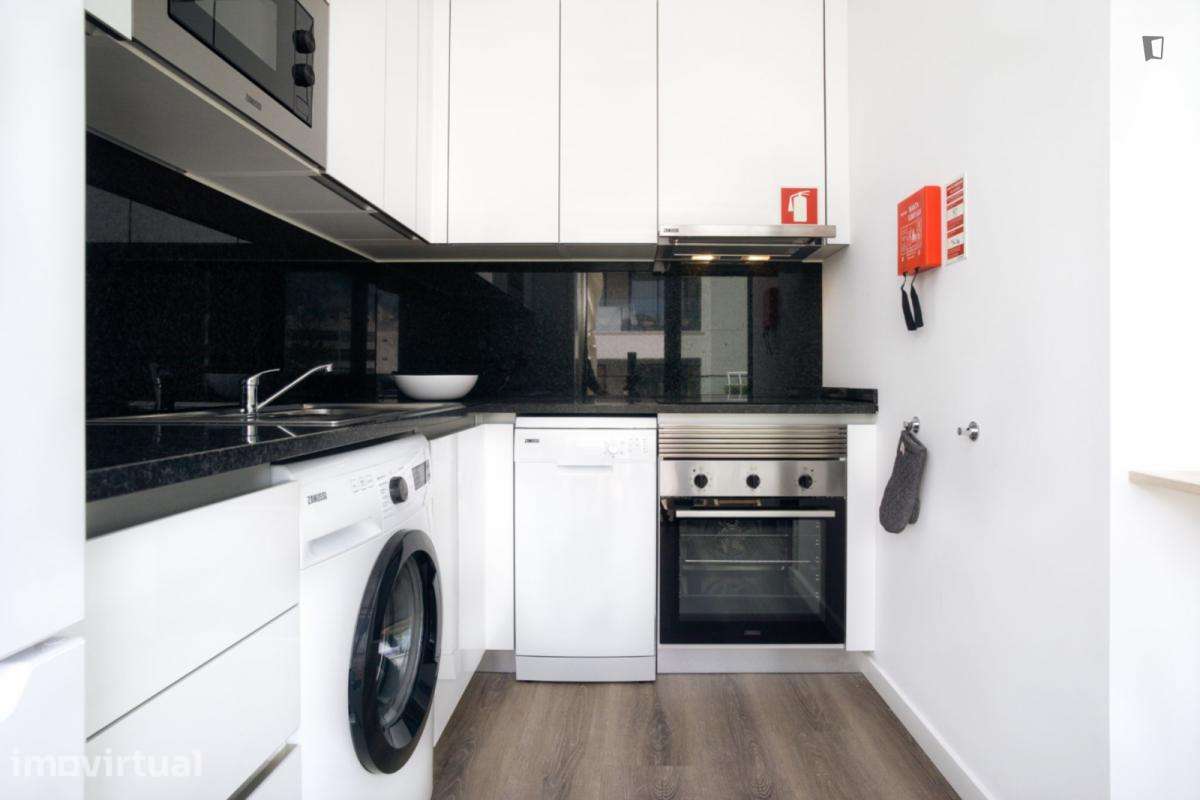 Apartamento com 2 quartos - localizado em Faro - Grande imagem: 3/20