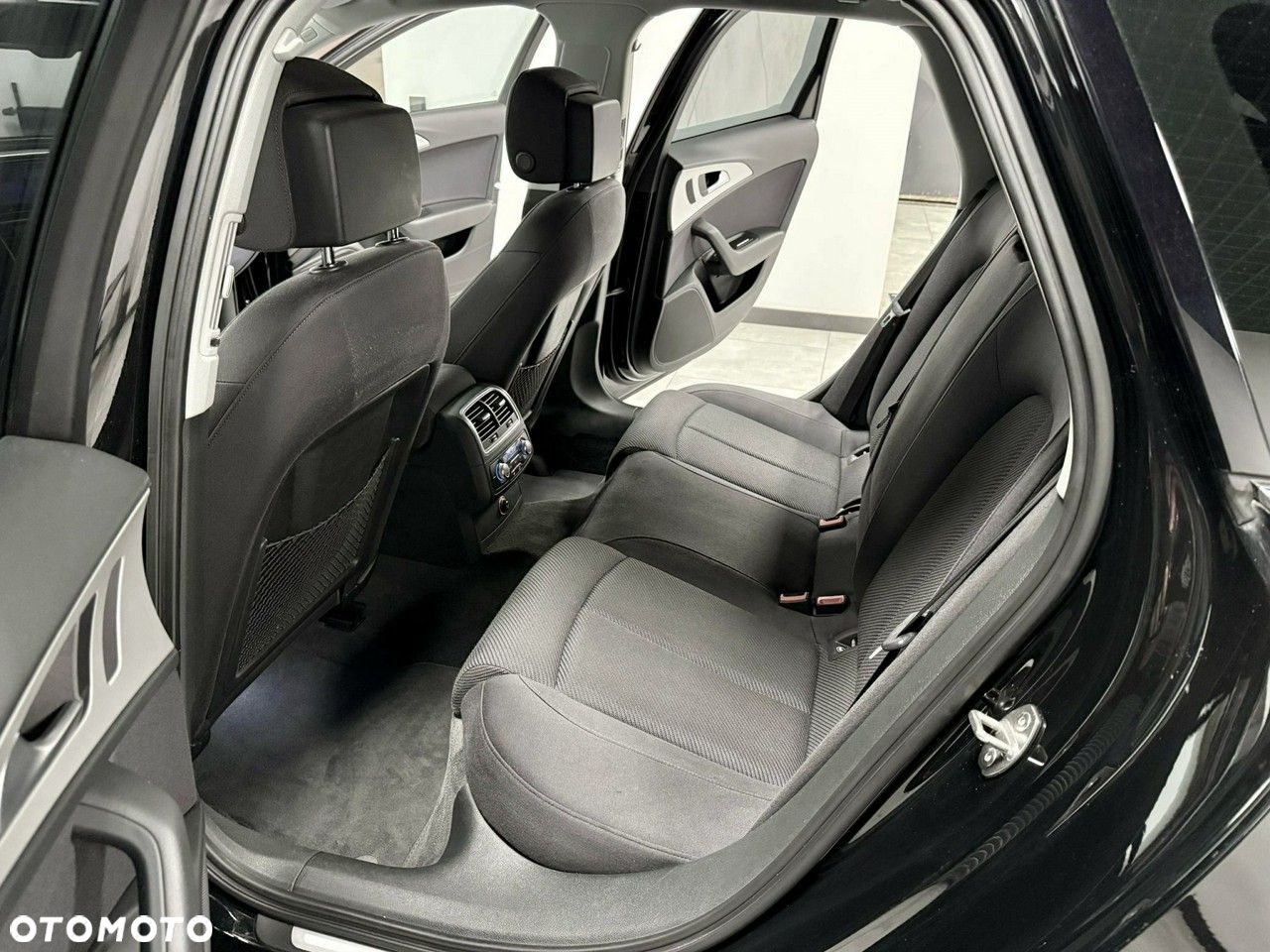 Audi A6 Avant 2.0 TDI Ultra S tronic - 37
