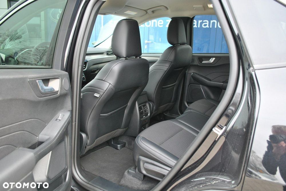 Ford Kuga 2.5 FHEV FWD Titanium X - 12