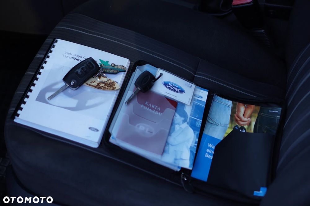 Ford Focus 1.6 TDCi DPF Ambiente - 12