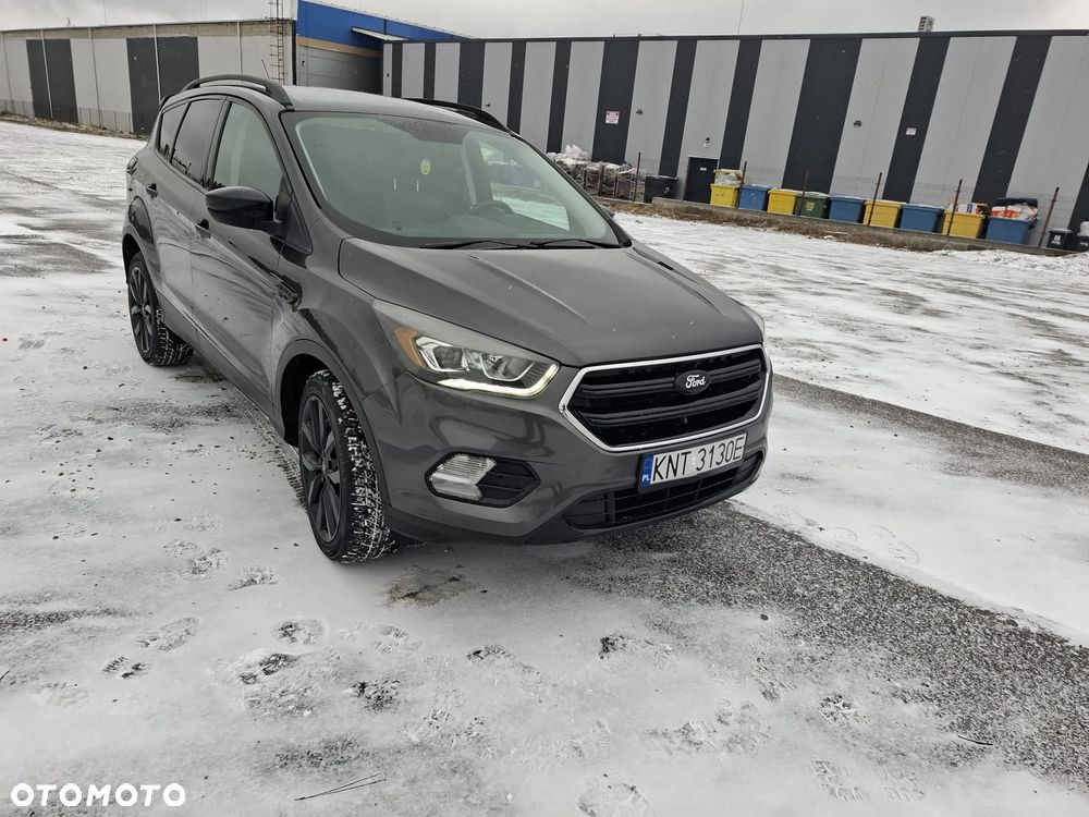 Ford Kuga - 2