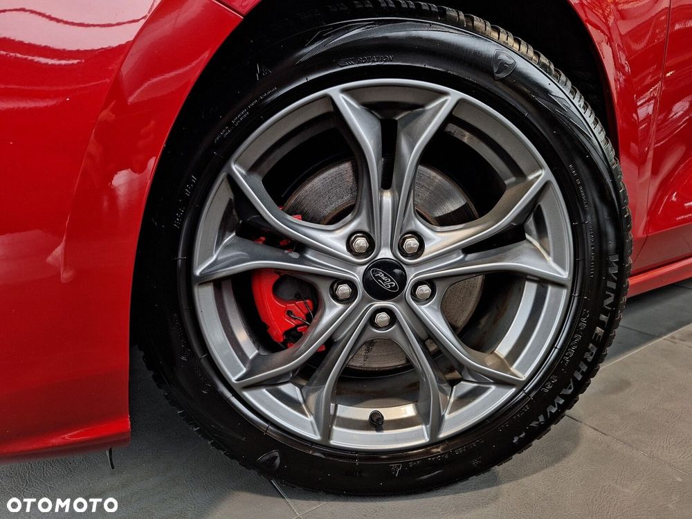 Ford Focus SW 1.5 EcoBoost ST-Line X - 17
