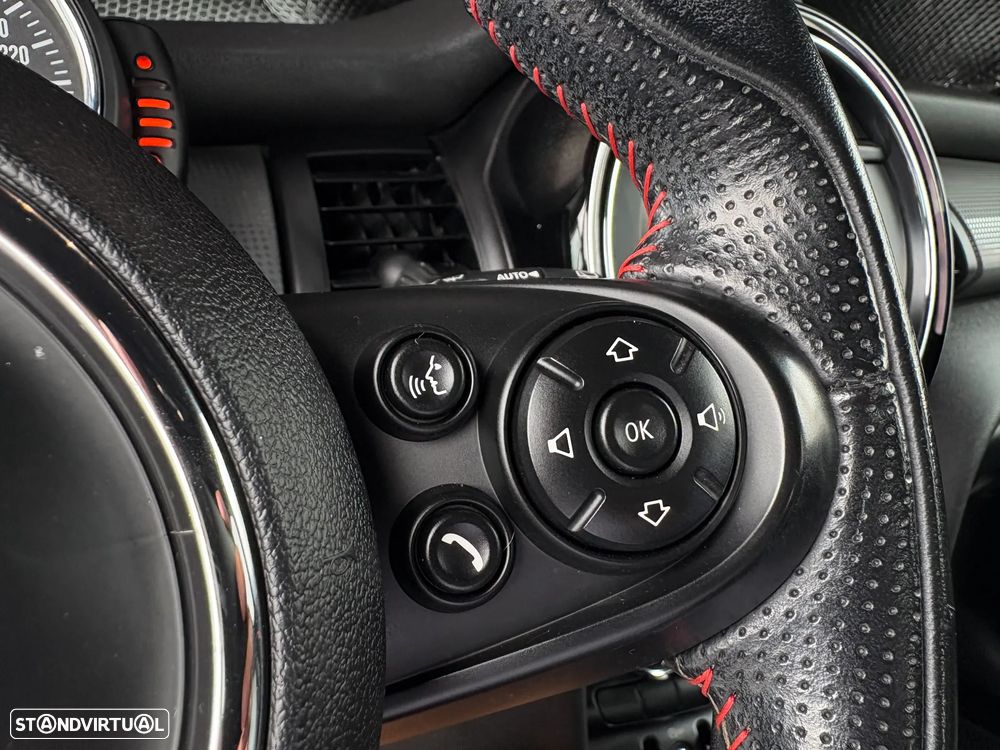 MINI 5 Portas Cooper D - 16