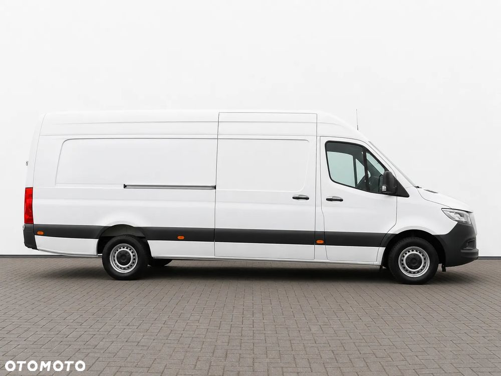 Mercedes-Benz Sprinter - 5