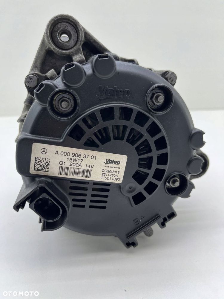 MERCEDES W205 ALTERNATOR A0009063701 - 4