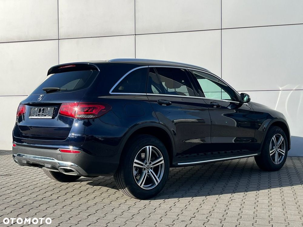 Mercedes-Benz GLC 300 e 4-Matic Business Edition - 11