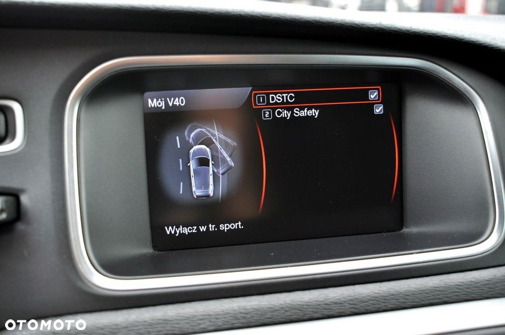Volvo V40 D2 Momentum - 32