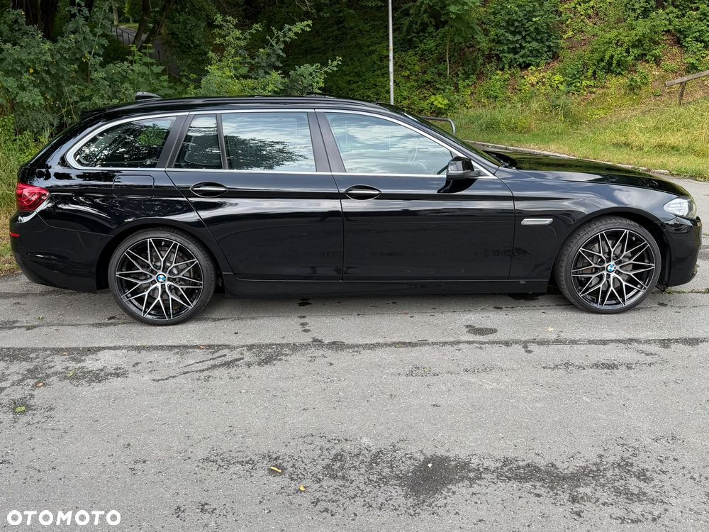 BMW Seria 5 525d xDrive Modern Line - 2