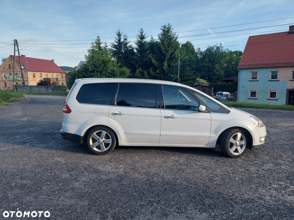 Ford Galaxy - 13