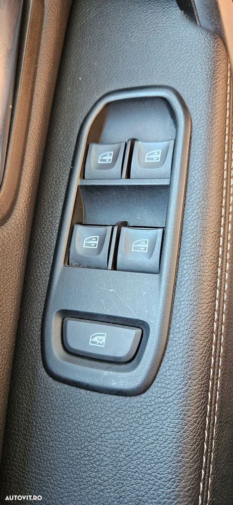 Dacia Duster 1.6 SCe SL Orange - 17