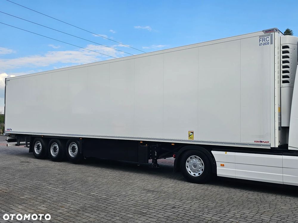 Schmitz Cargobull CHŁODNIA szer.KWIATOWA 2.50m OŚ PODN.JAK NOWA - 8
