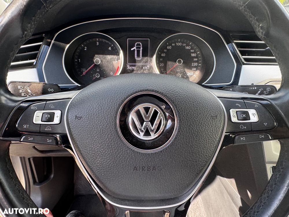 Volkswagen Passat 2.0 TDI Comfortline - 16