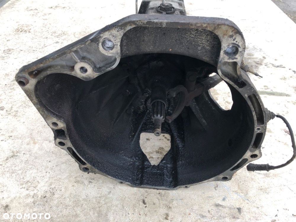 SKRZYNIA BIEGÓW  IVECO DAILY I Platforma / podwozie 1978 - 1999 35-10 (10310311, 10311111, - 3