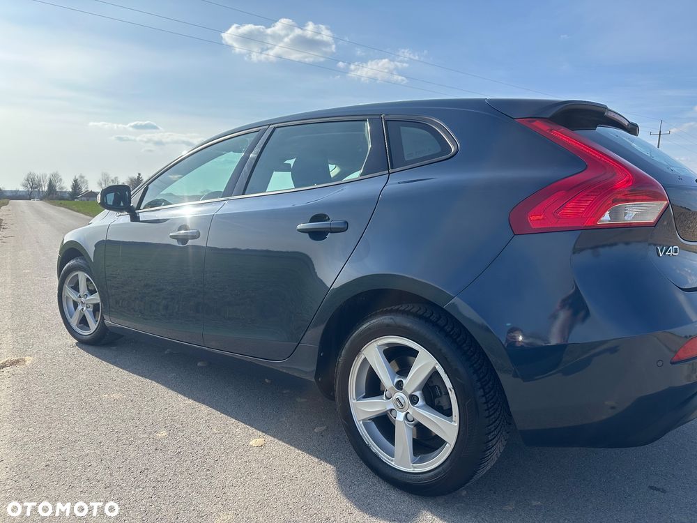 Volvo V40 D2 Drive-E Momentum - 3