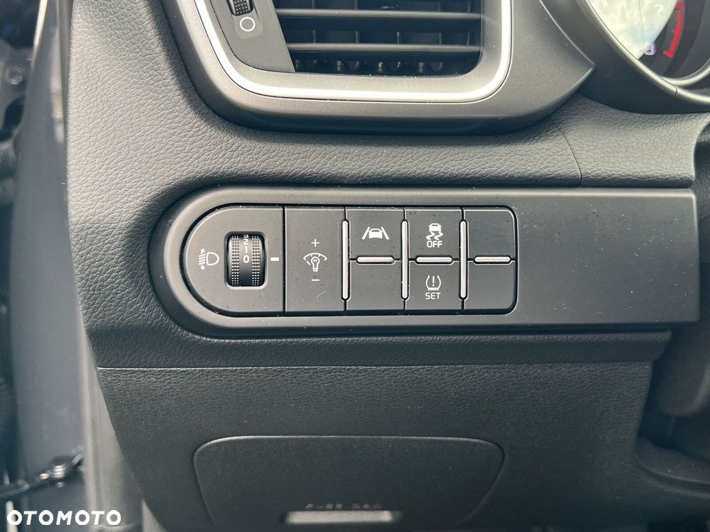 Kia XCeed 1.6 T-GDI M DCT - 15