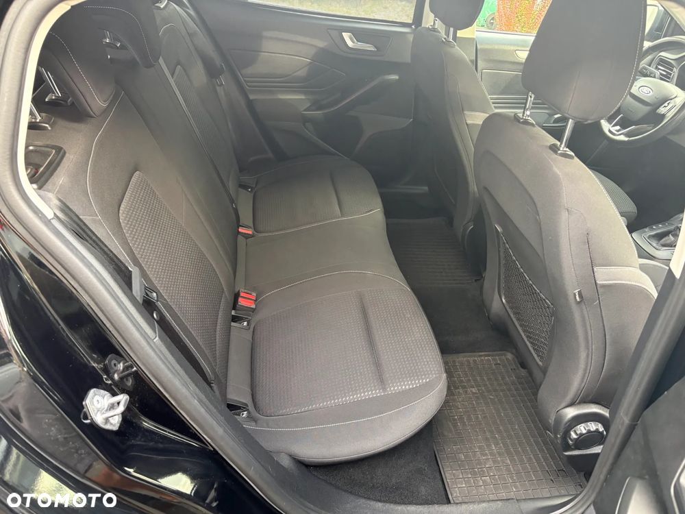 Ford Focus 1.5 EcoBlue Connected - 16