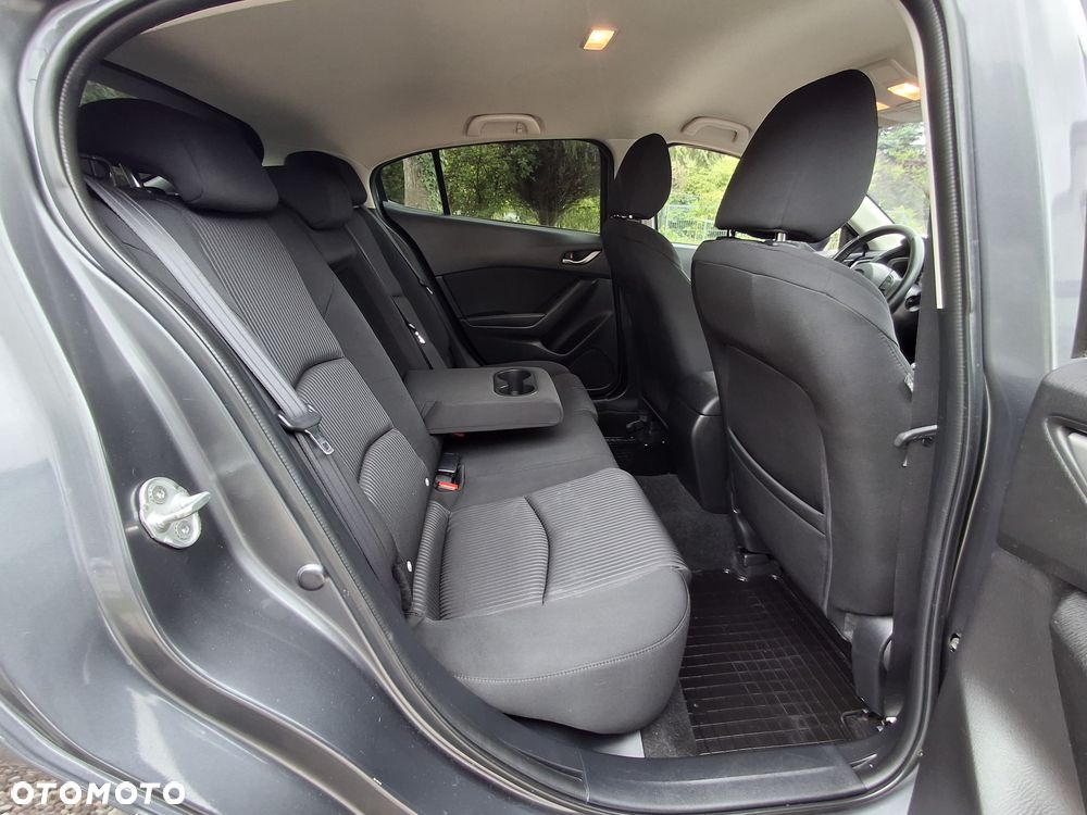 Mazda 3 - 8