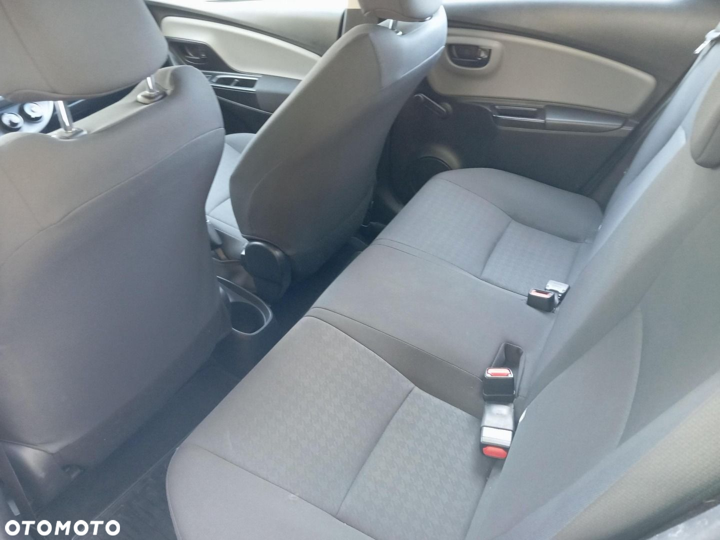 Toyota Yaris - 11