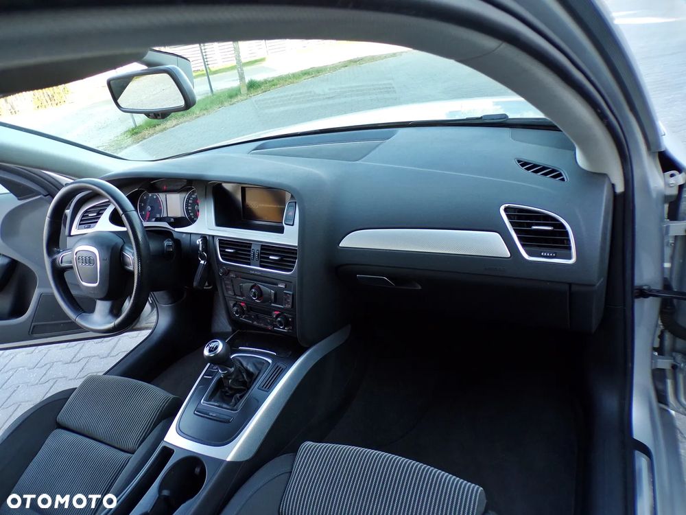 Audi A4 Avant 1.8 TFSI Attraction - 16